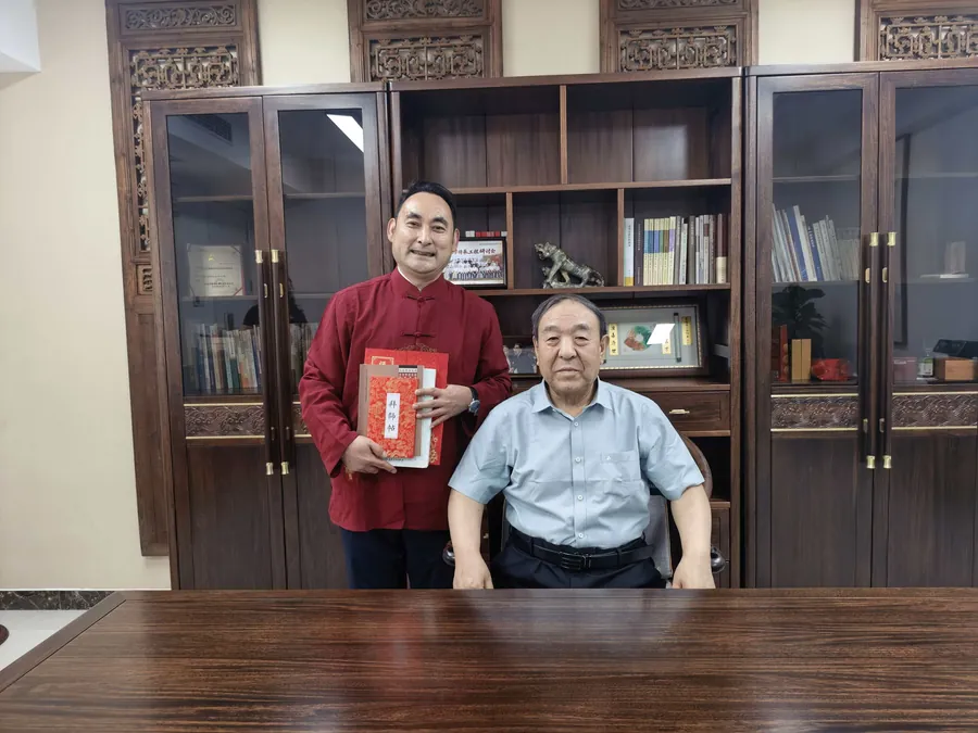 杨锦维与国医大师李佃贵合影